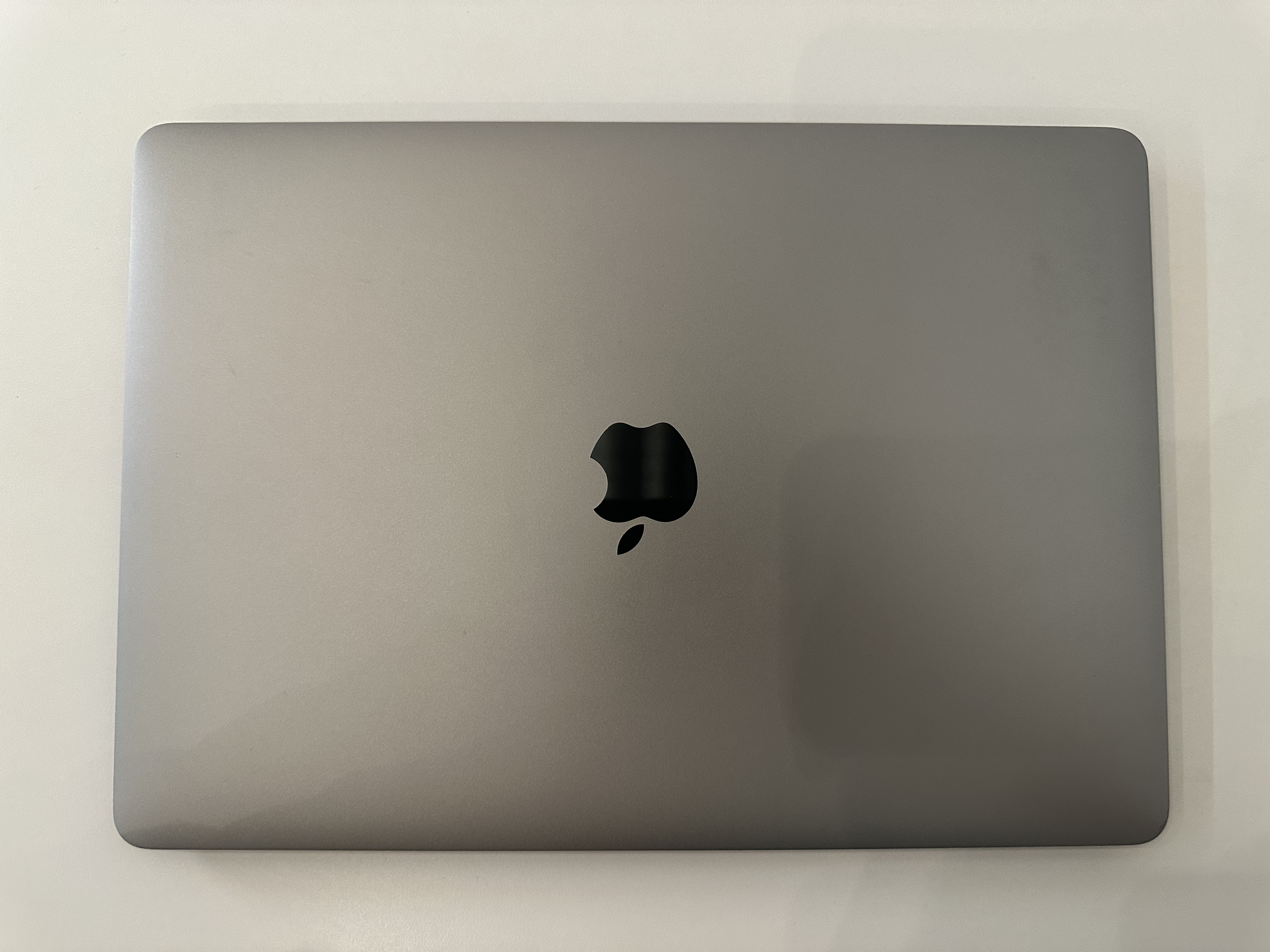 Apple 13-inch i7 MacBook Air  view 7
